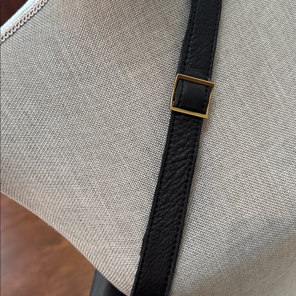 Margo leather messenger bag - Picture 4 of 11